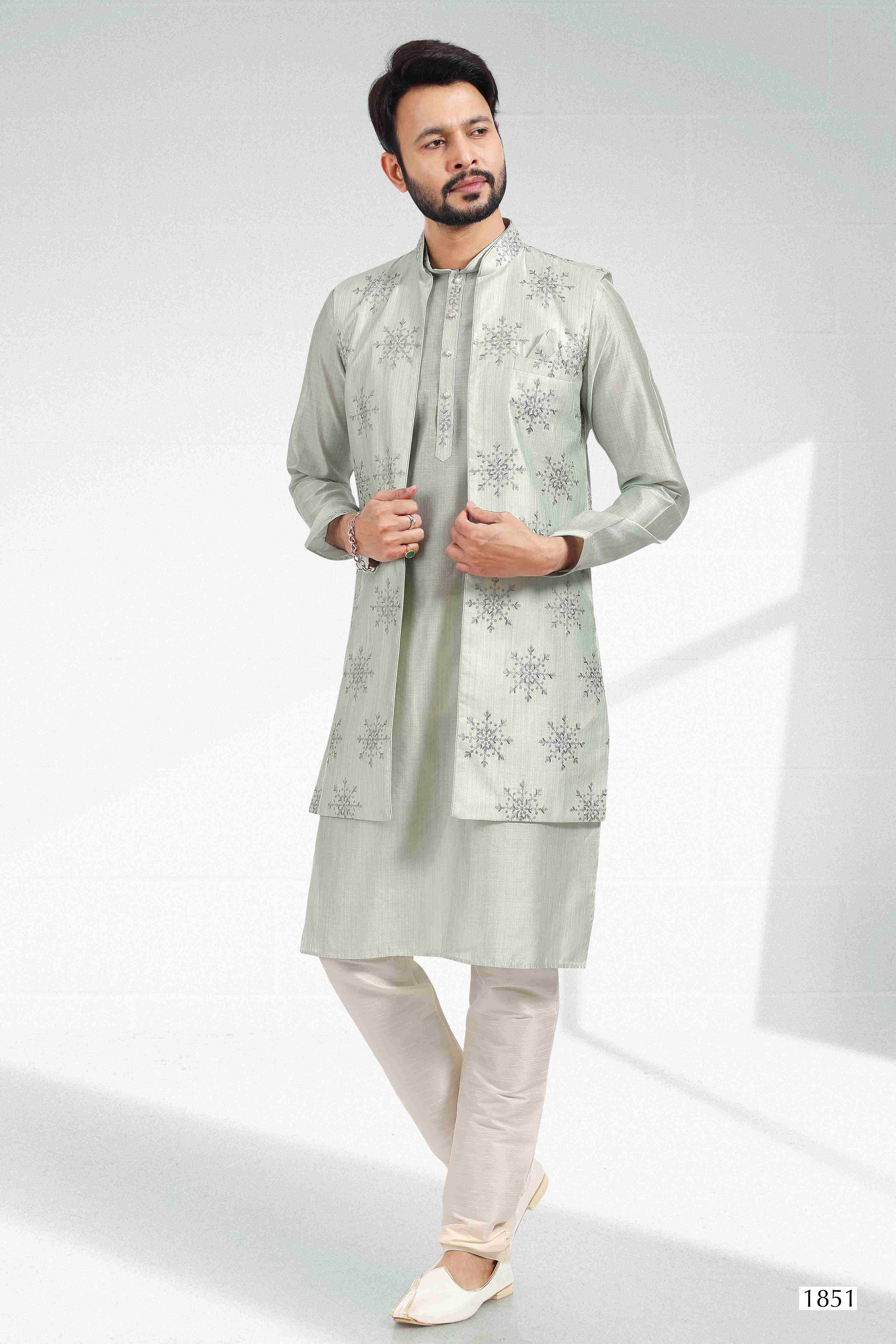 Raivat Ethnic Art Banarasi Silk Thread Work 3 Pics Jacket Set In Pista Green Colour