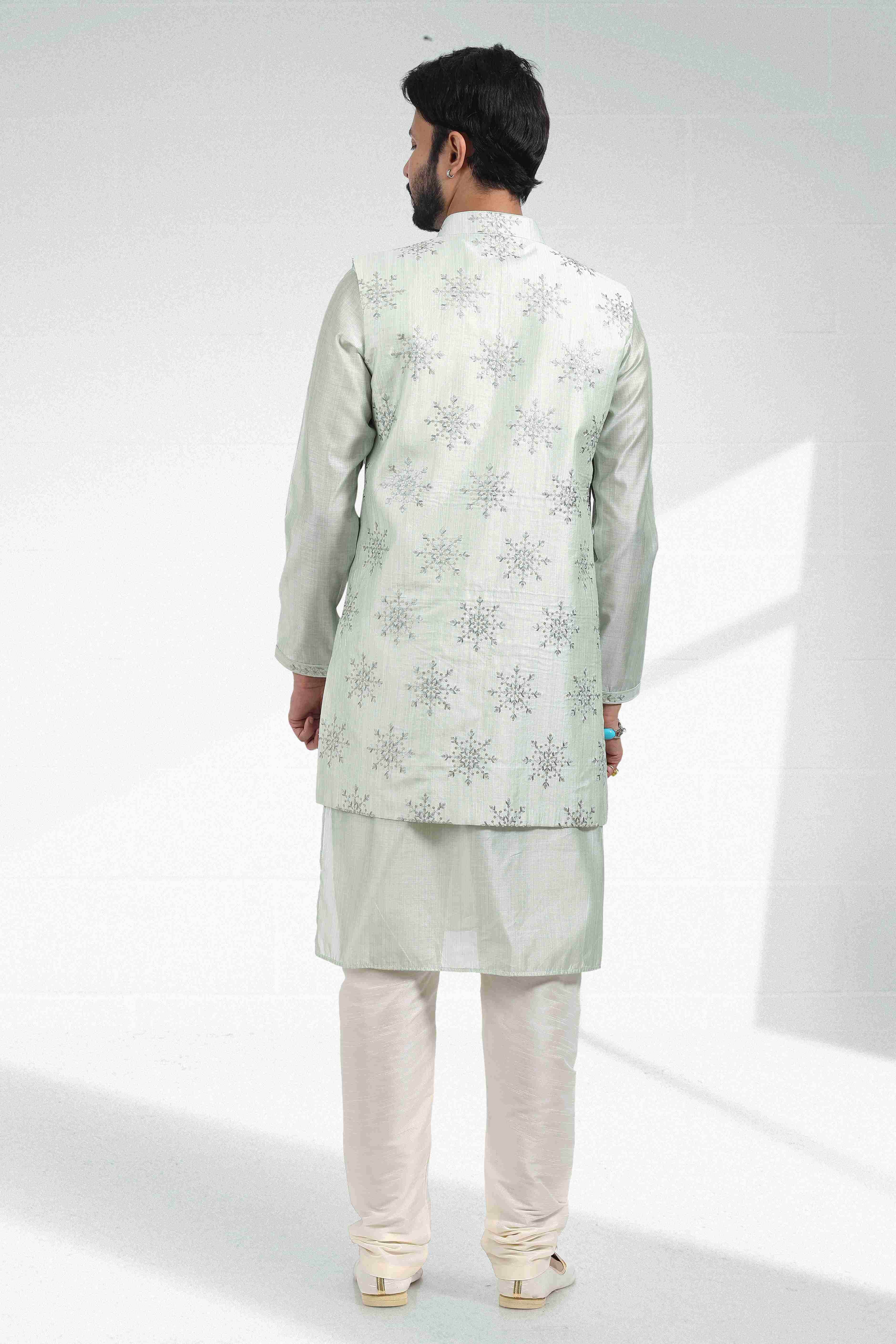 Raivat Ethnic Art Banarasi Silk Thread Work 3 Pics Jacket Set In Pista Green Colour
