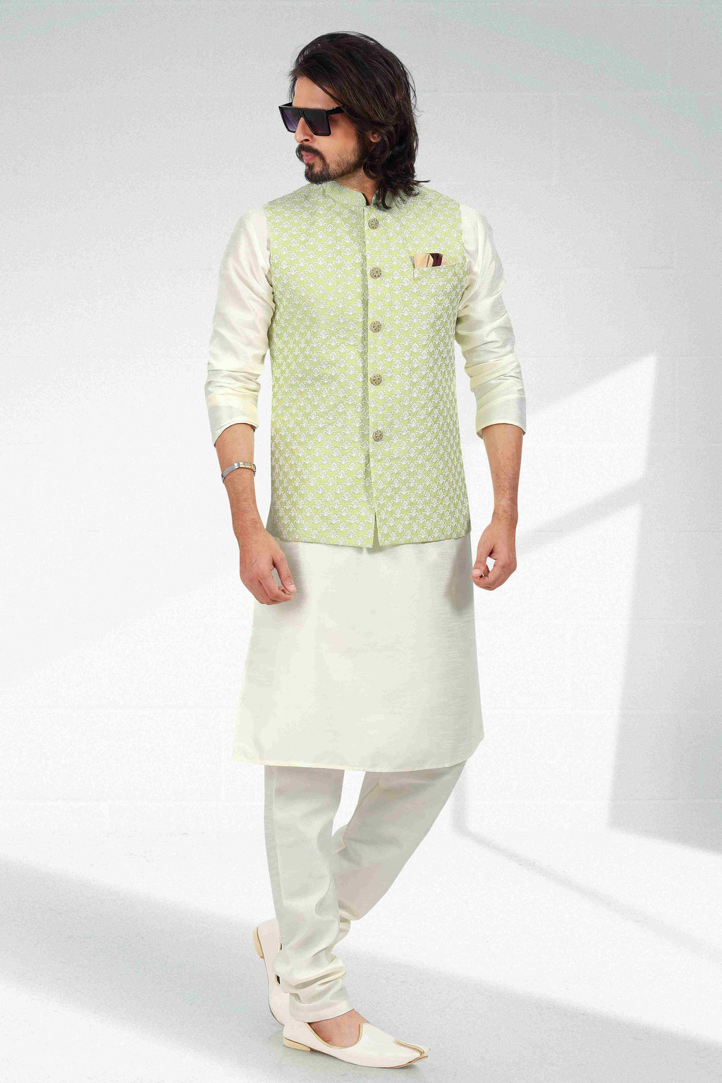 Raivat Ethnic Art Banarasi Silk Thread Work 3 Pics Jacket Set In Pista Green Colour