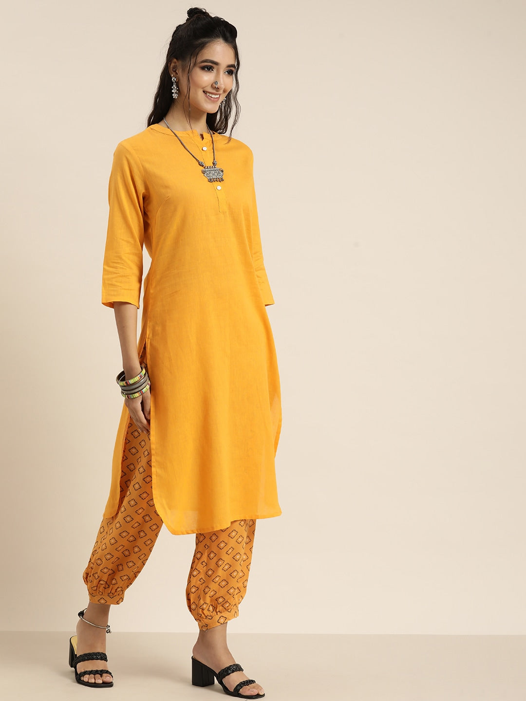 Sangria Women Yellow & Black Pure Cotton Kurta with Salwar