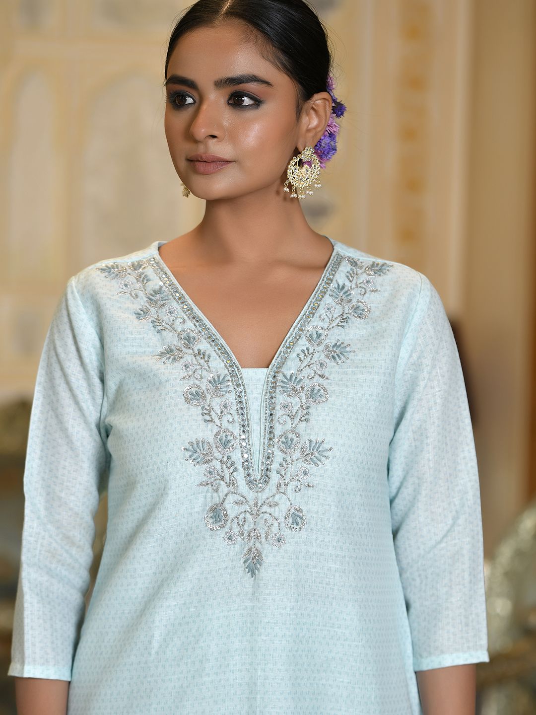 Vaasva Women's Blue Linen Suit Set With Printed Dupatta