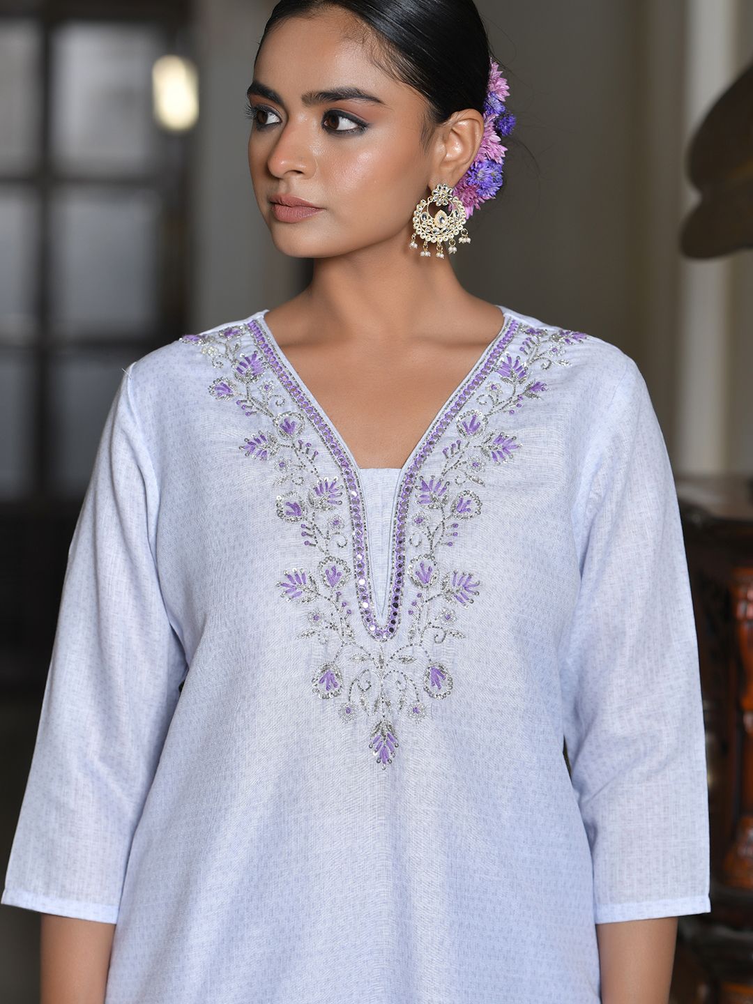 Vaasva Women's Lilac Linen Suit Set With Printed Dupatta