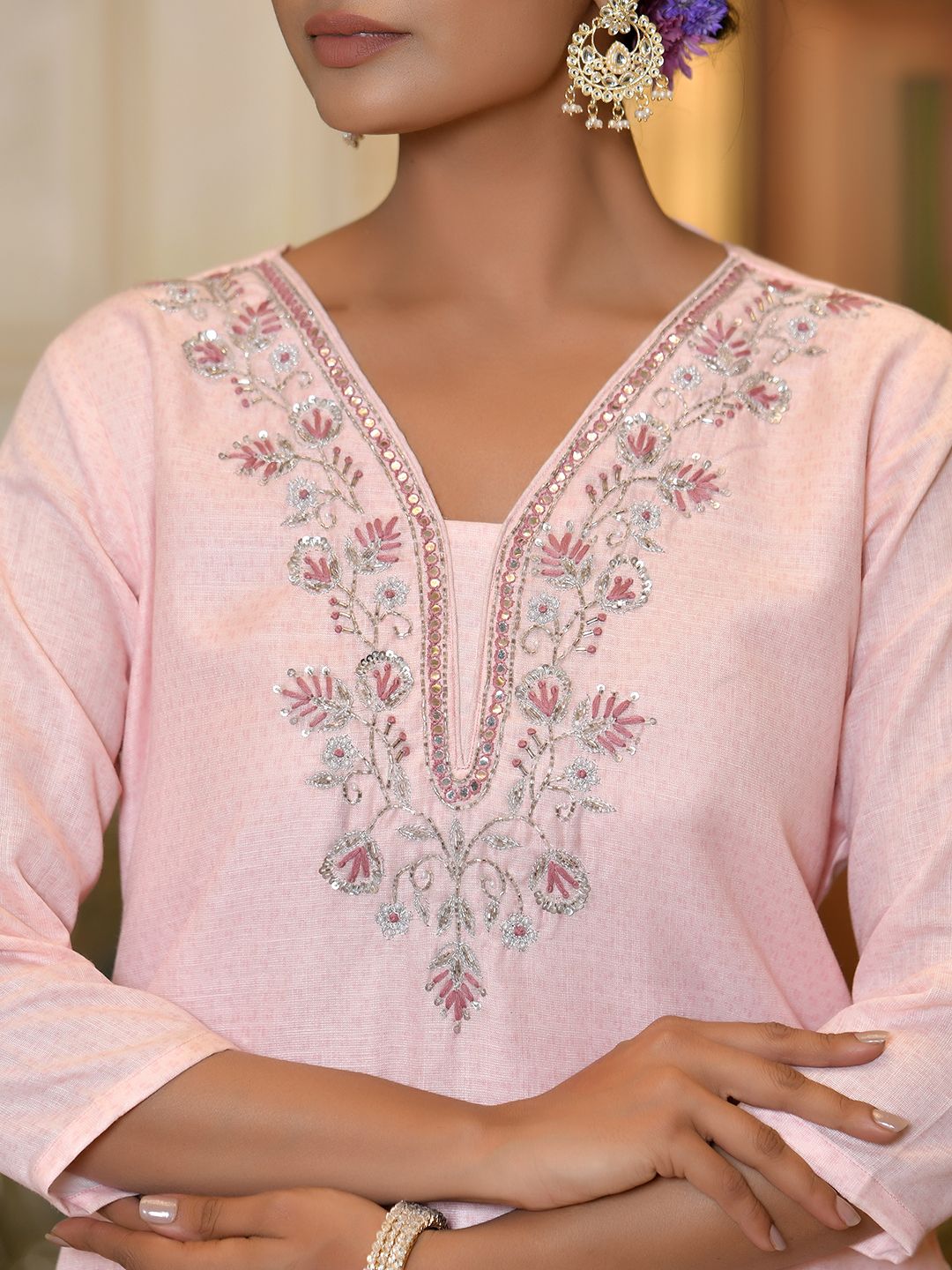 Vaasva Women's Pink Linen Suit Set With Printed Dupatta