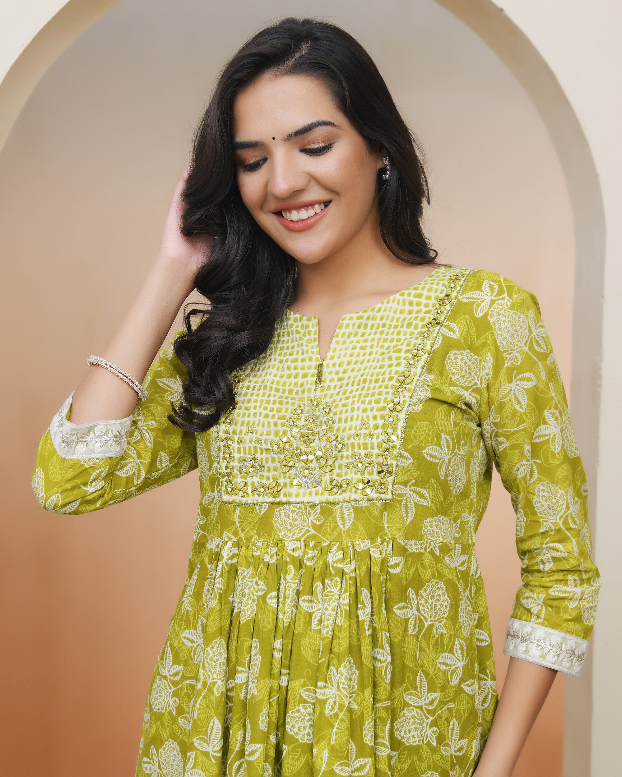 Vaasva Women Green Cotton Kurta With Cotton Pant & Dupatta