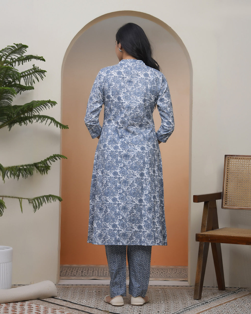 Vaasva Women Grey Panel Kurta With Cotton Pant & Dupatta - Distacart