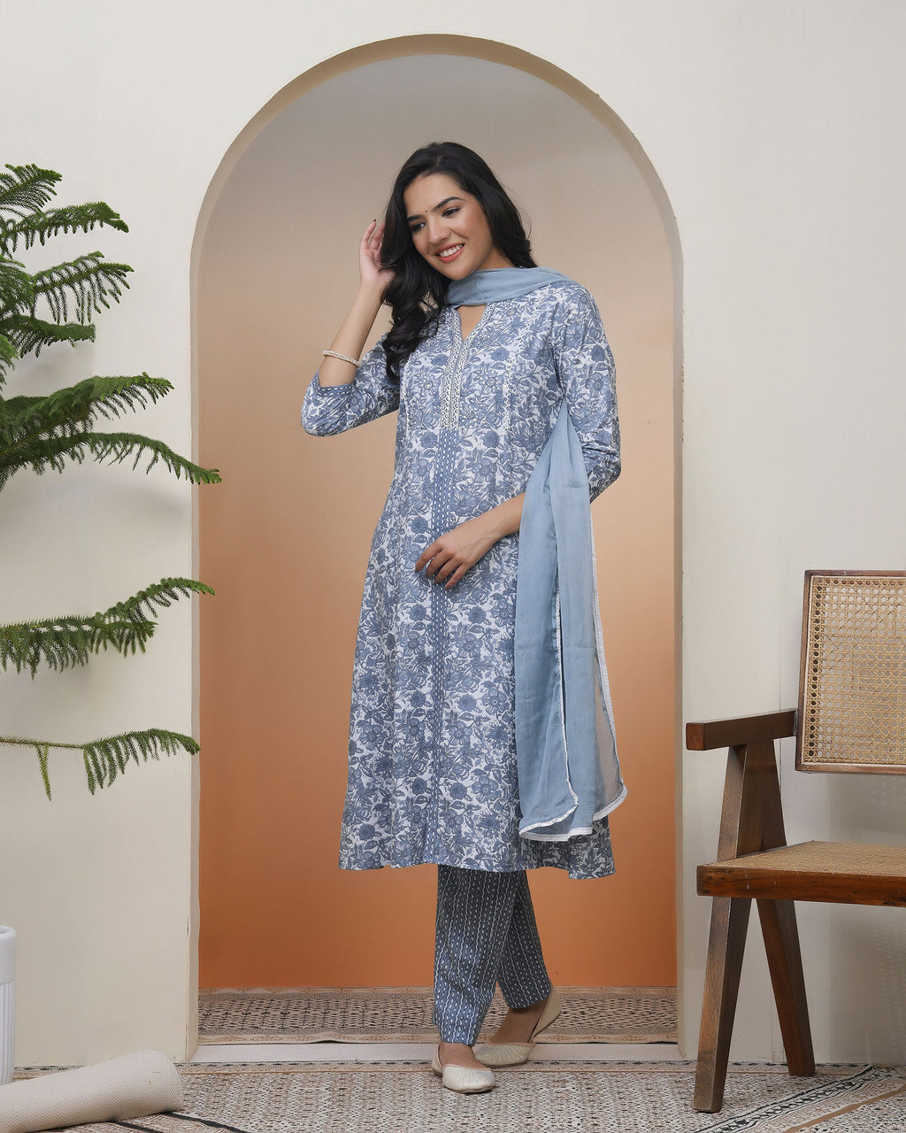 Vaasva Women Grey Panel Kurta With Cotton Pant & Dupatta - Distacart