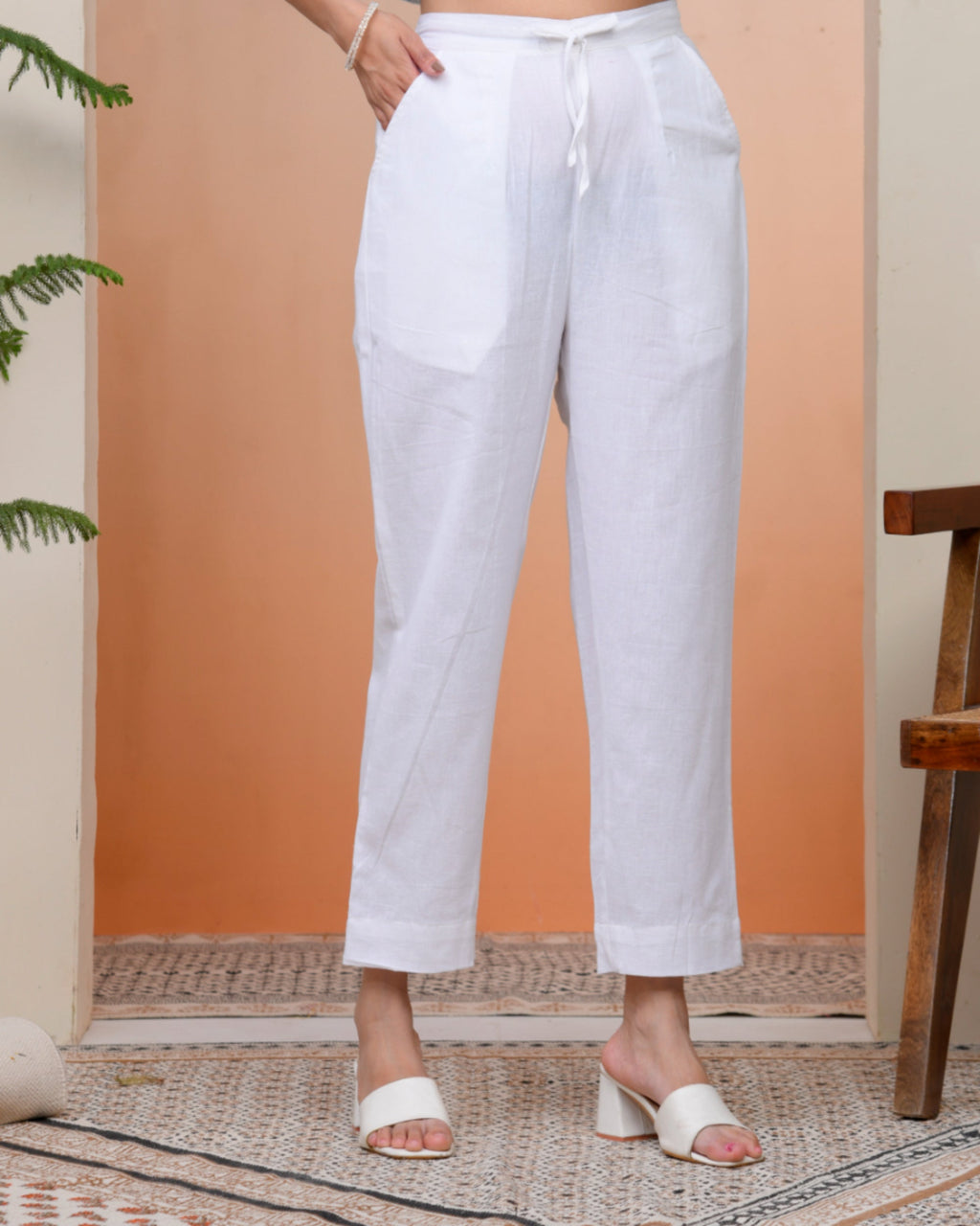 Vaasva Women Whitel Cotton Flax Solid Straight Pants