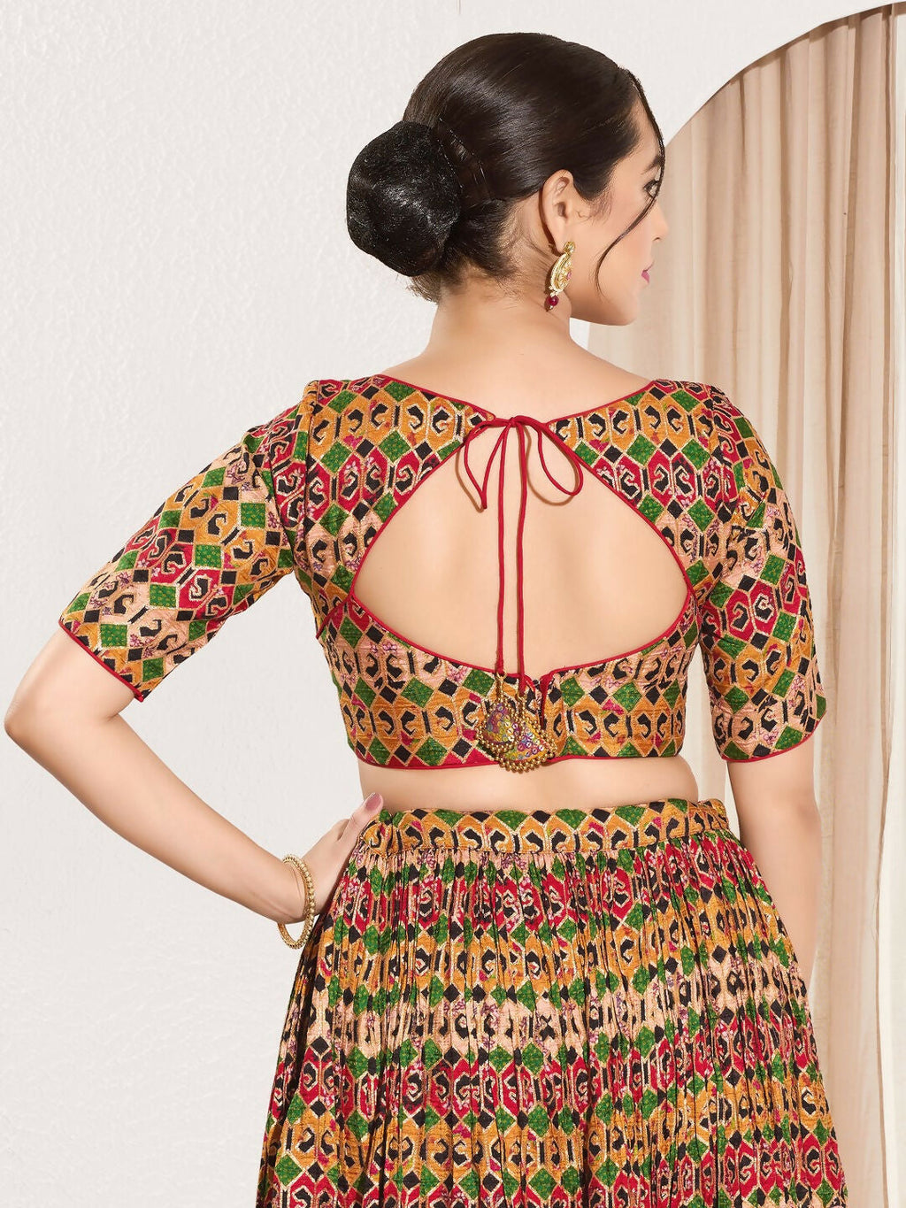 Joban Fashion Red Brocade Padded Blouse With Sweetheart Neck Elbow Sleeves - Distacart