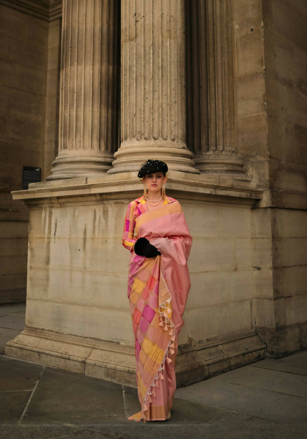 Dahlia Pinksoft Handloom Sik Zari & Thread Work, Contrast Pallu Saree - Rajtex Kube Silk
