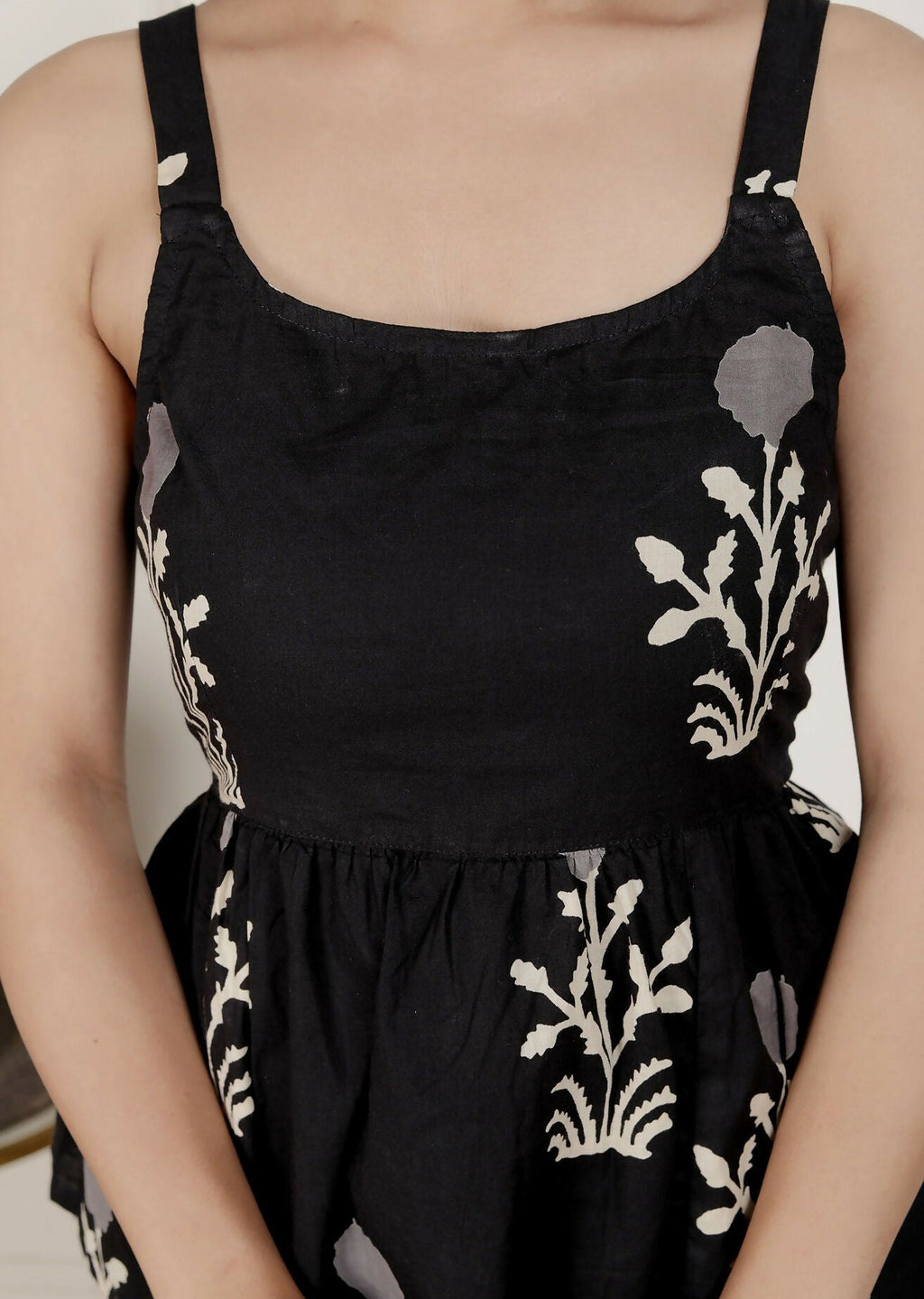 Miravan Womens Floral Printed Black Pure Cotton Kurti With Palazzo