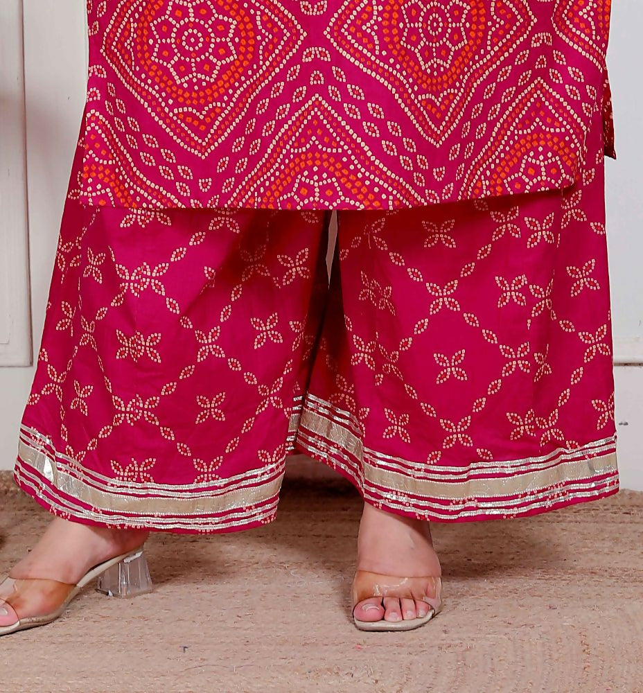Miravan Plus Size Women'S Pink Bandhani Printed Straight Kurta With Palazzo & Dupatta - Distacart