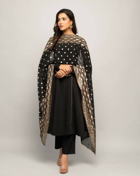 FIORRA Women's Black Creap A-Line Kurta Pant With Dupatta