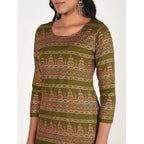 Cheera Women's Beautiful Gold Ptint Straight Kurta (CH068K)