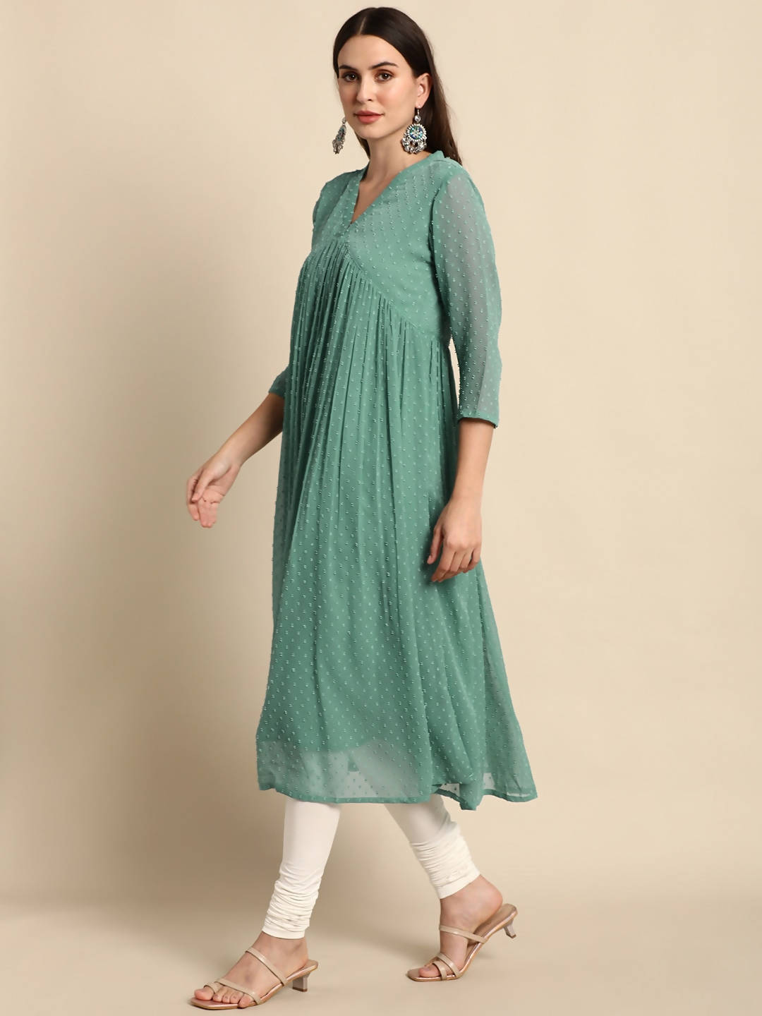 Janasya Green Solid Dobby Weave Kurta - Distacart