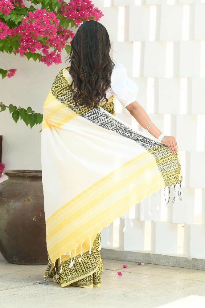 Beatitude Yellow Cotton Jacqaurd Border Tangail Handloom Saree