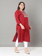 Sztori Plus Size Floral Yoke Design Thread Work Straight Kurta