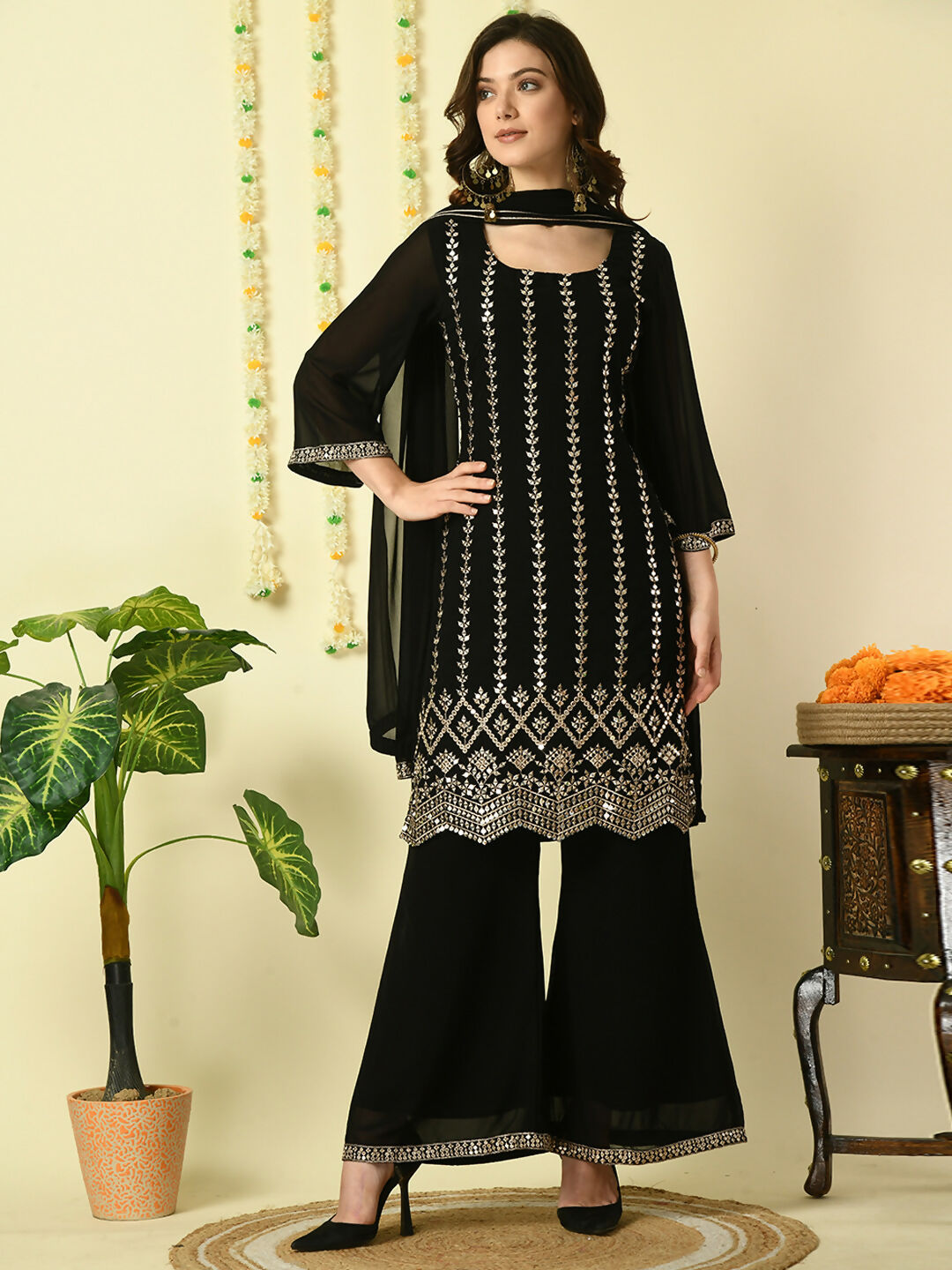 Myshka Women's Black Georgette Kurta & Palazzos With Dupatta Party Sets