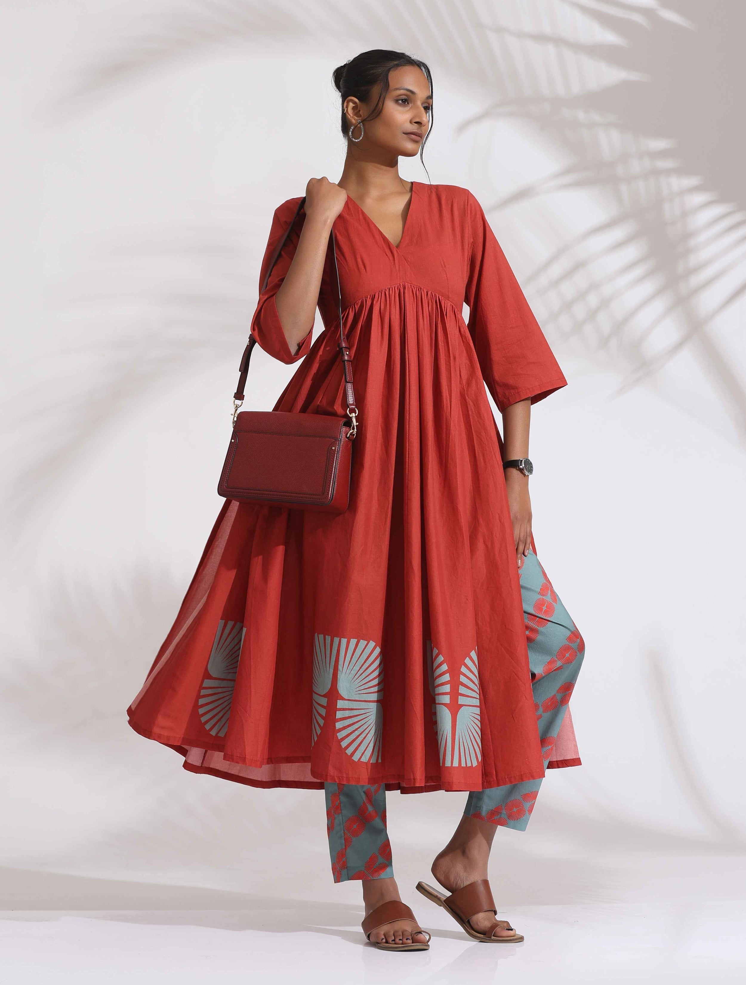 trueBrowns Red Cotton Print Flared Kurta Set - Distacart