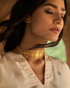 trueBrowns Gold-Polished Choker