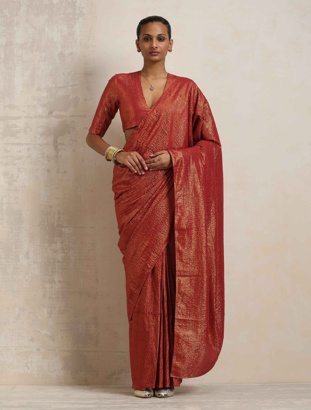 trueBrowns Maroon Gold Metallic Ready To Wear Plus Size Saree