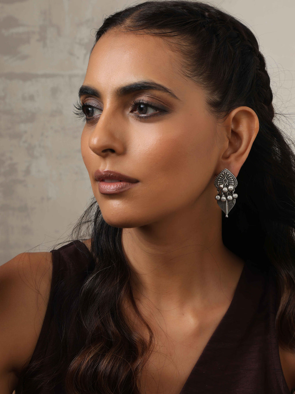 trueBrowns Silver Tone Leaf Stud Earrings - Distacart