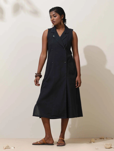 trueBrowns Black Cotton Linen Dress