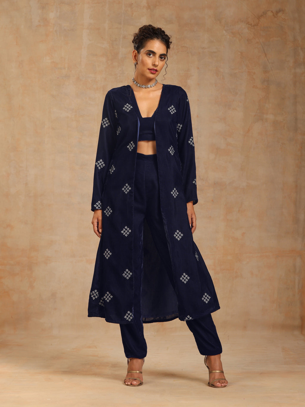 trueBrowns Midnight Blue Velvet Embroidered Jacket Set | Relove - Distacart