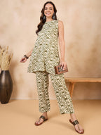 InWeave Mehandi Green White Moroccan Print Round Neck Kurta Set