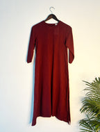 trueBrowns Maroon Slub Straight Kurta - Distacart