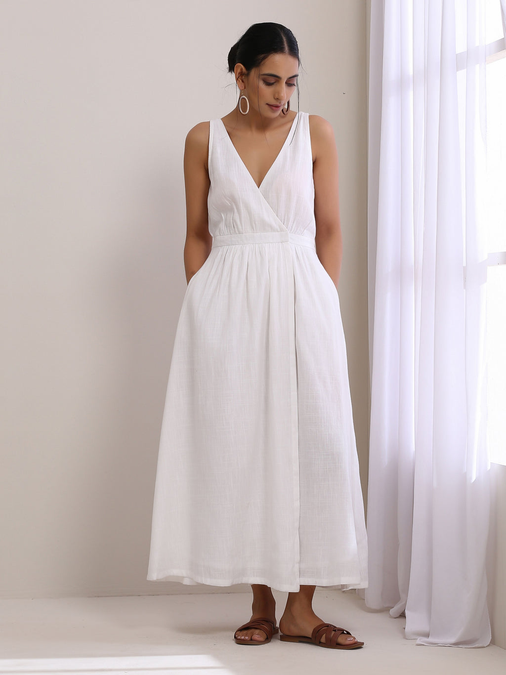 trueBrowns White Slub Texture Sleeveless Wrap Dress - Distacart