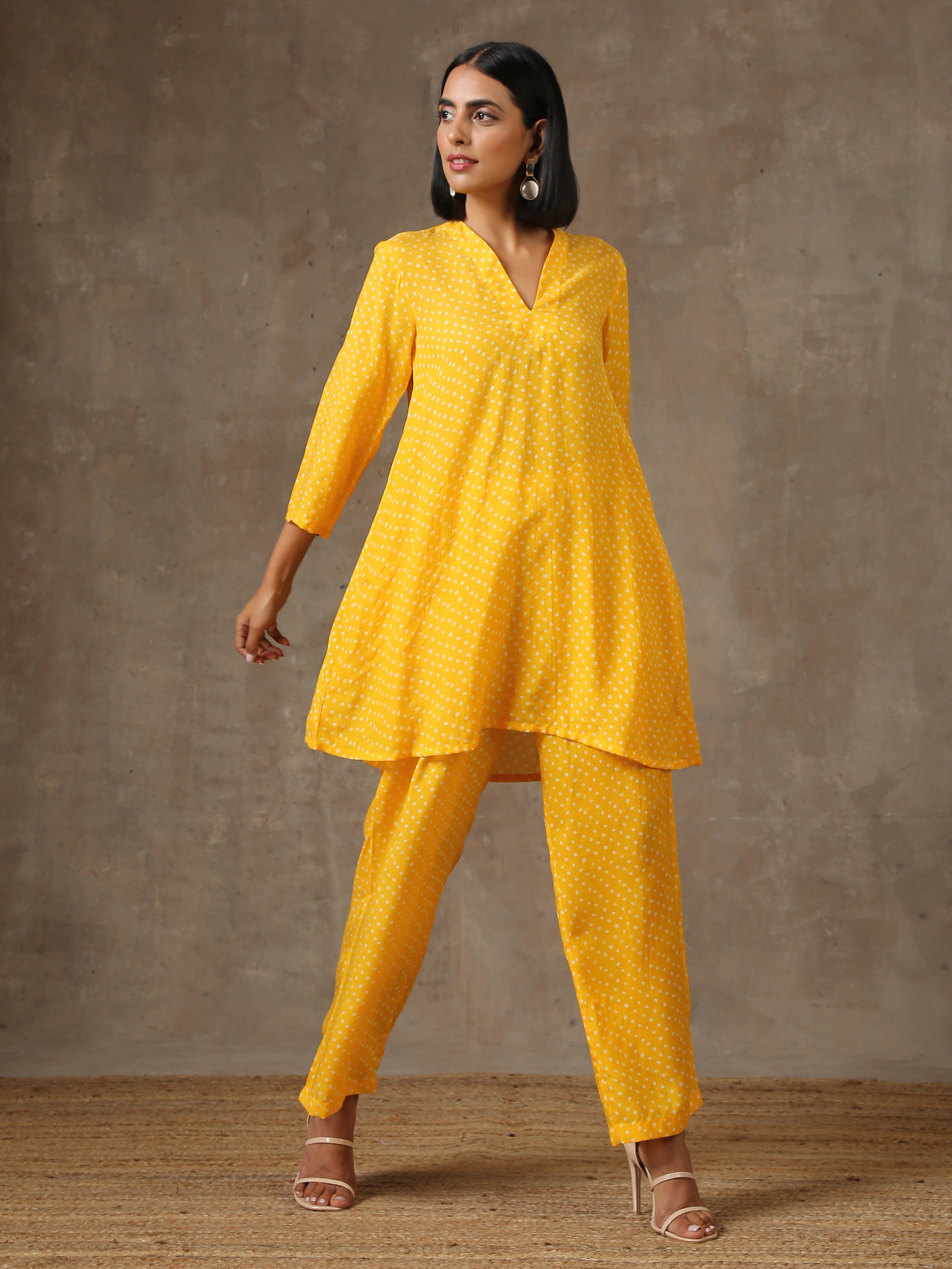 trueBrowns Yellow Bandhani Flare Printed Silk Co-Ord Set | Relove - Distacart