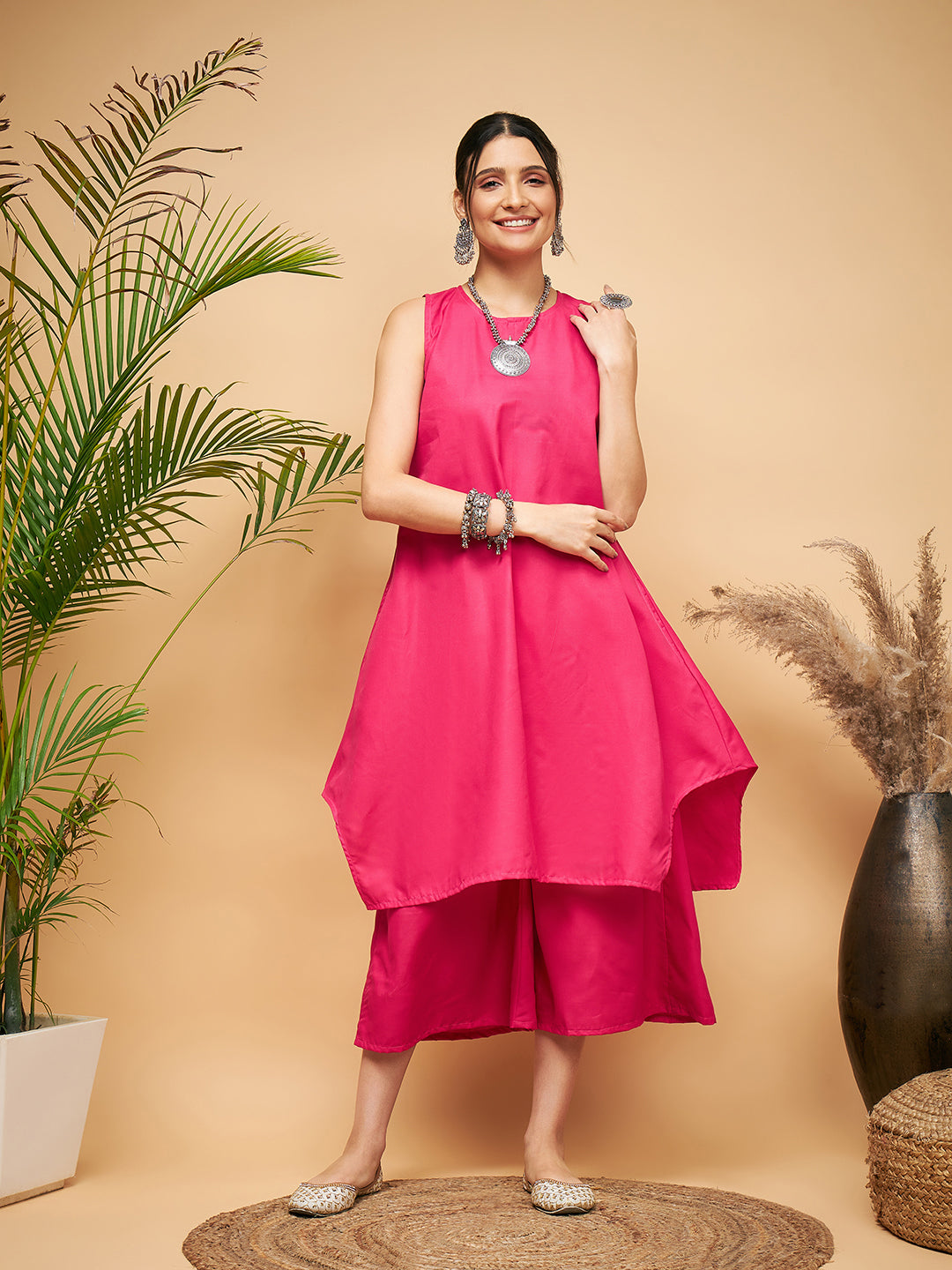 InWeave Women's Fuchsia Short Kurta Palazzo Set