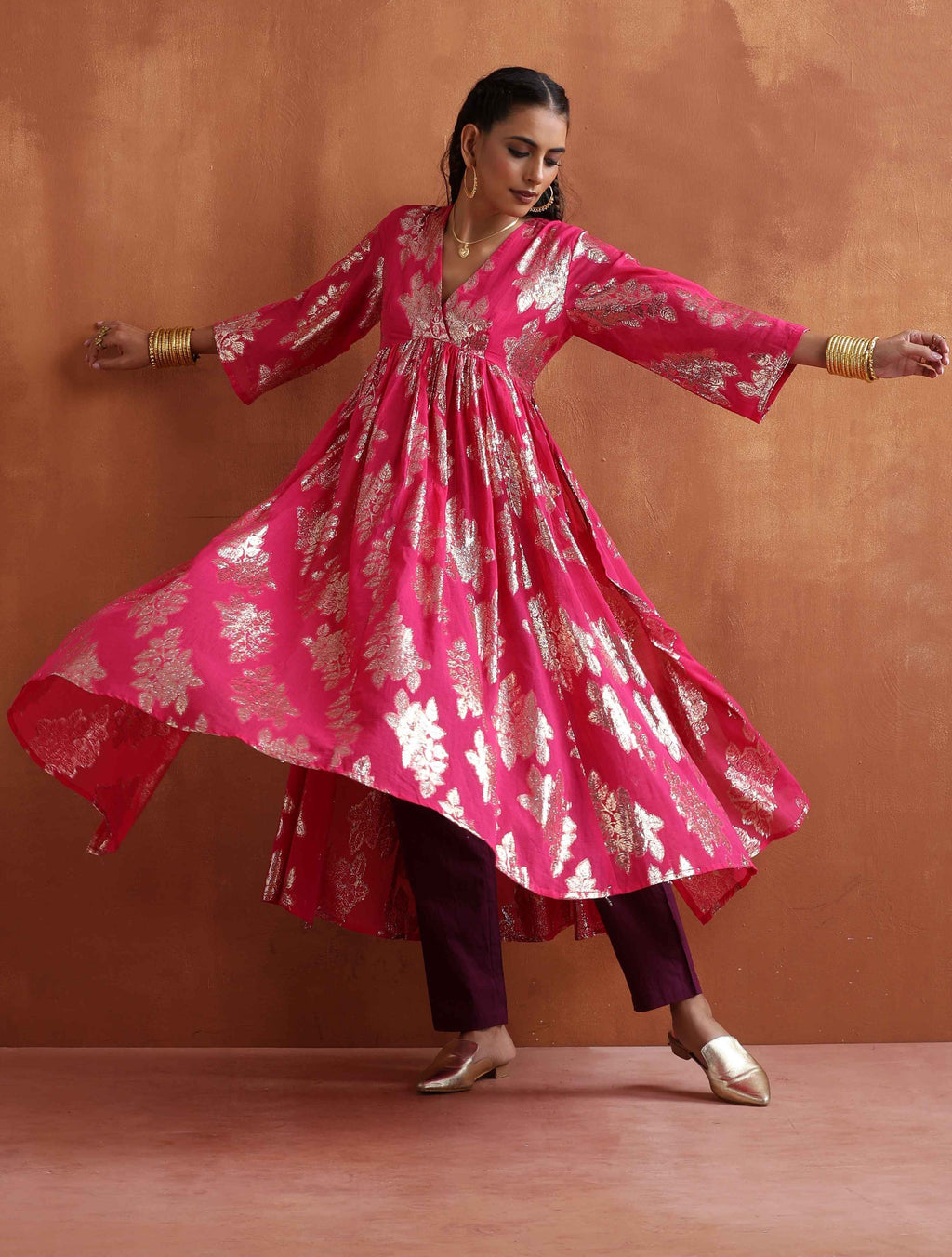 trueBrowns Pink Metallic Flared Anarkali Kurta Set - Distacart