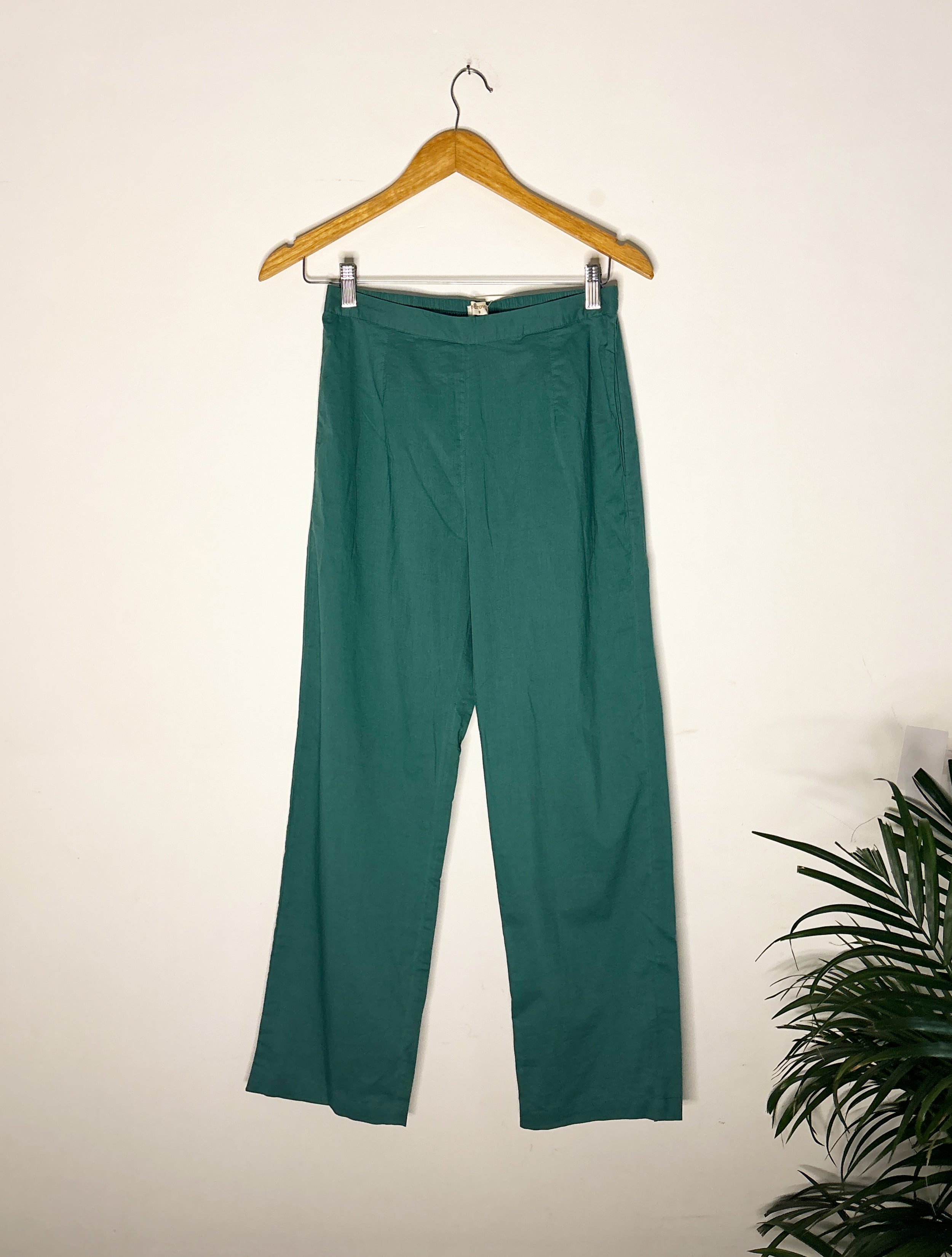 trueBrowns Green Muslin Pant