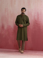 trueBrowns Men's Olive green Mandarin Collar Kurta