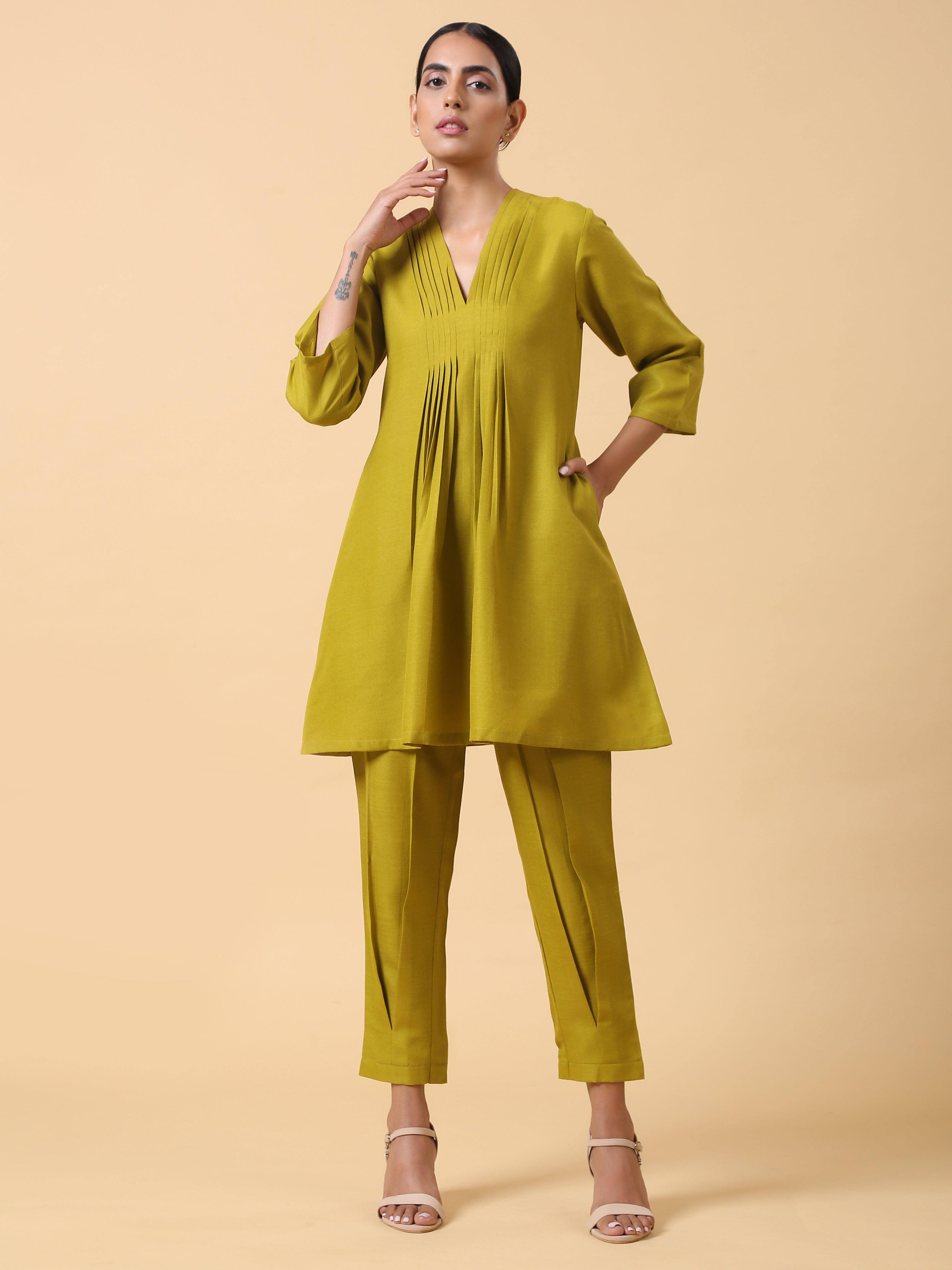 trueBrowns Cotton Linen Lime Green Pleated Co-Ord Set | Relove - Distacart