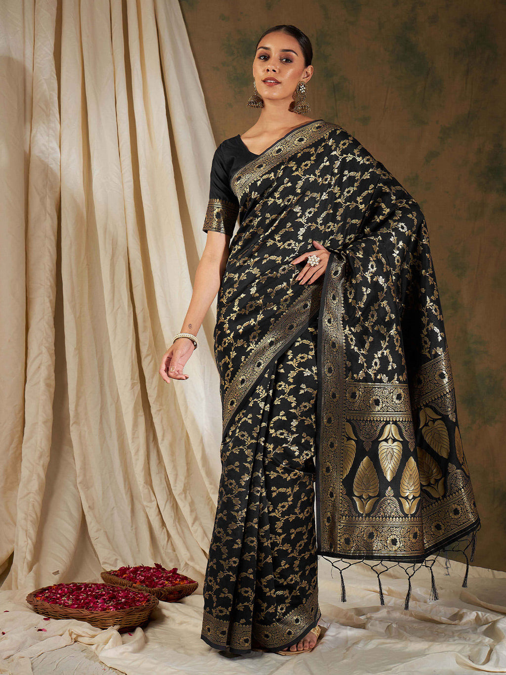 Sangria Woven Design Zari Kanjeevaram Saree - Distacart