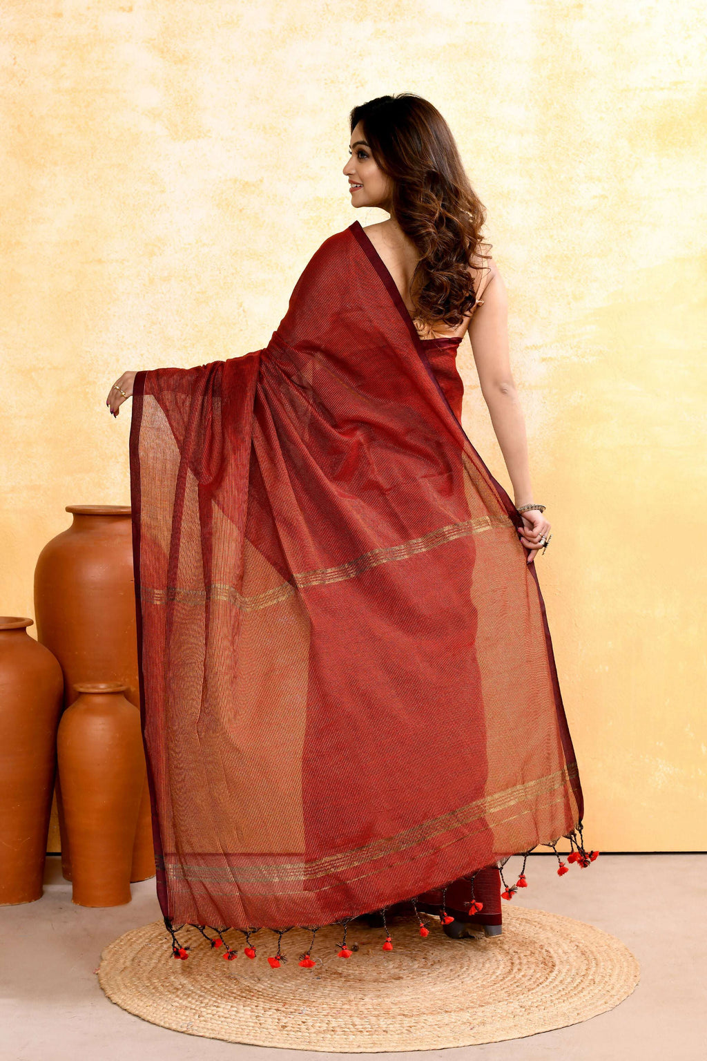 Piyari Fashion Women's Maroon Embellished Cotton Blend Zari Check Handloom Saree - Distacart