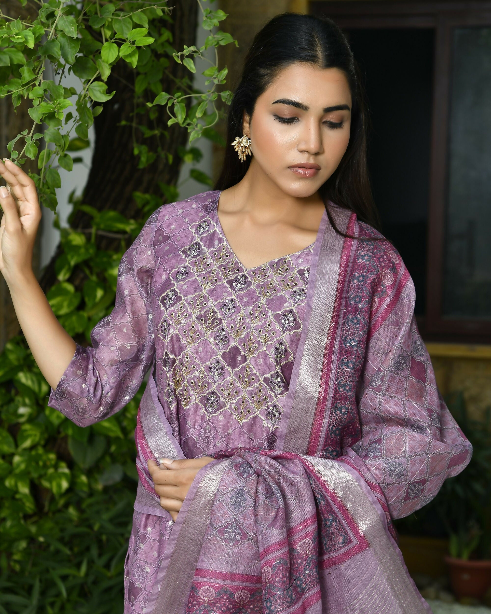 Vaasva Women's Chanderi Printed Suit Set With Pant And Printed Dupatta