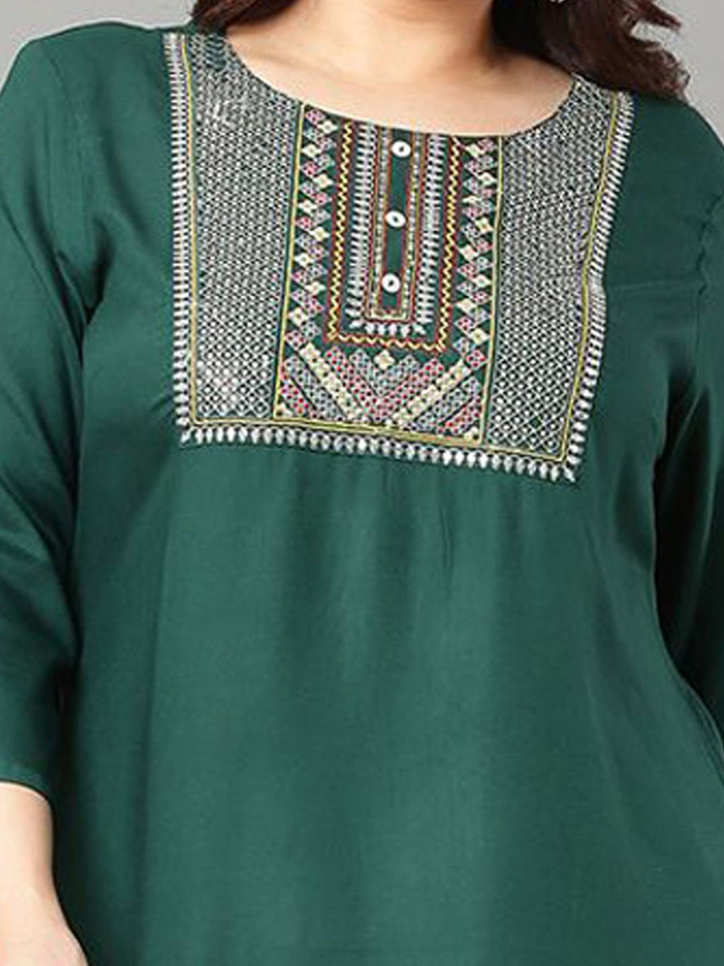 Sztori Plus Size Geometric Embroidered Thread Work Straight Kurta
