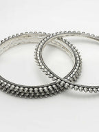 NVR Women's Set of 4 Silver-Toned German Silver Oxidised Bangles - Distacart