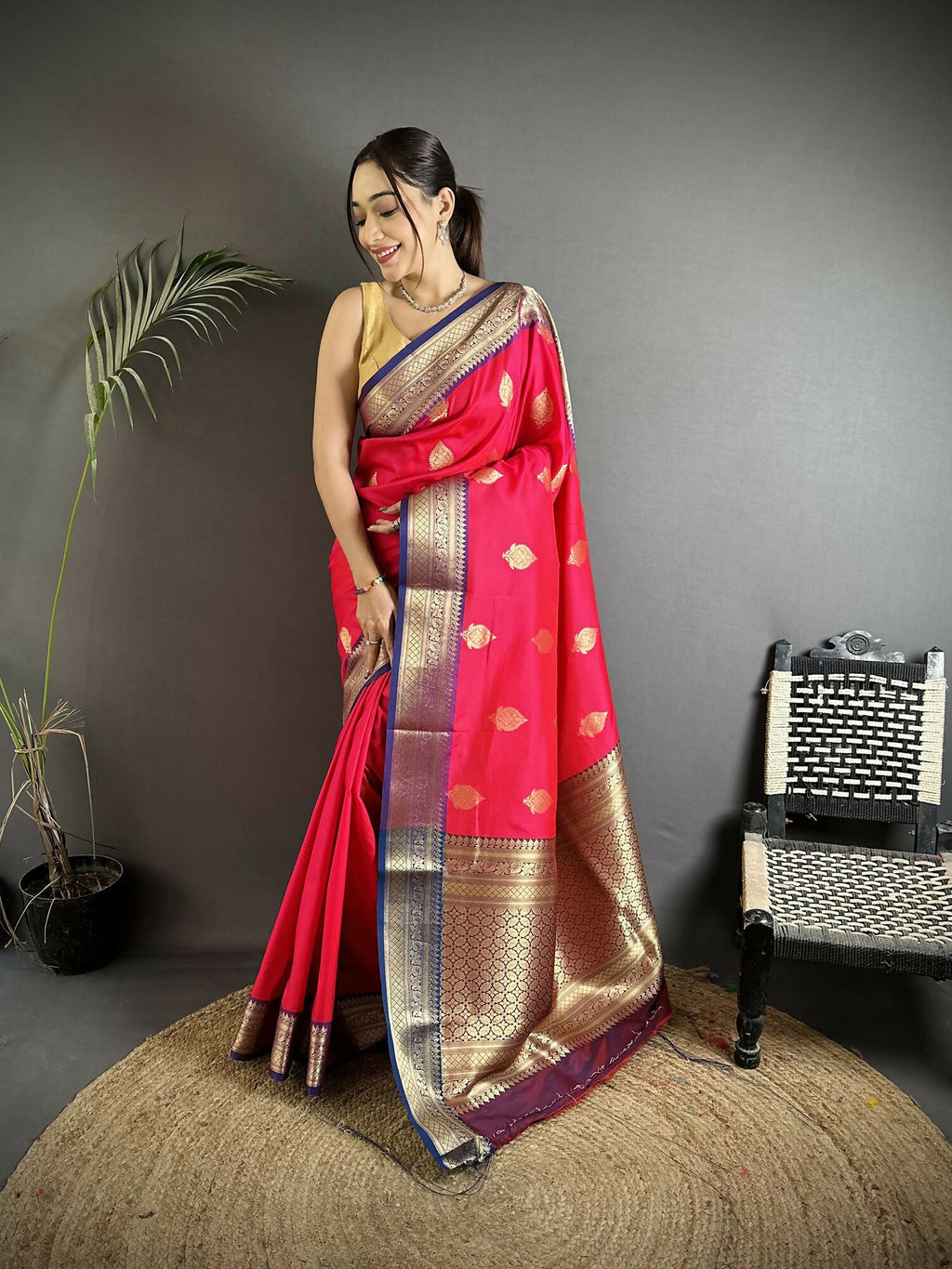 Joban Fashion Pink Intricate Zari Weaving Soft Silk Banarasi Saree - Distacart