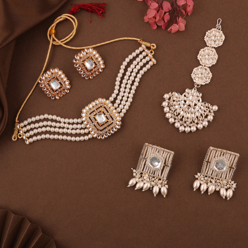 Tehzeeb Creations Fashionable Gold Necklace Earrings With Tikka Studded With Kundan And Pearl