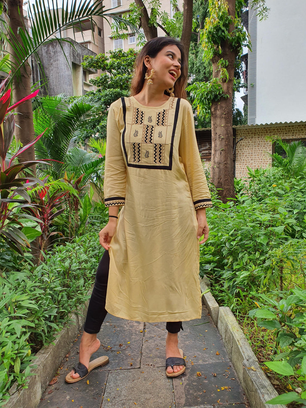 Jompers Women Cream-Coloured Yoke Design Straight Kurta - Distacart