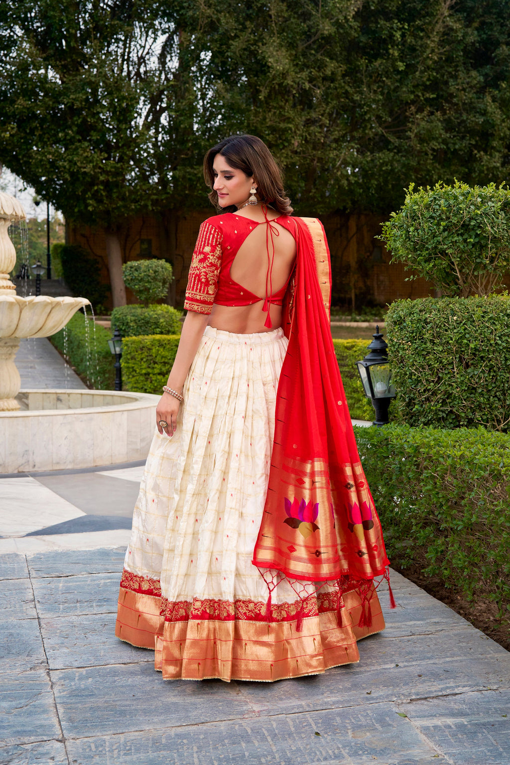 Lorenvalley Fashion White Silk Paithani Zari Weaving Work With Sequins And Thread Embroidery Lace Border Lehenga Choli With Dupatta - Distacart