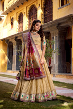 Lorenvalley Fashion Cream Simmer Organza Zari Weaving Work With Lace Border Lehenga Choli with Dupatta - Distacart