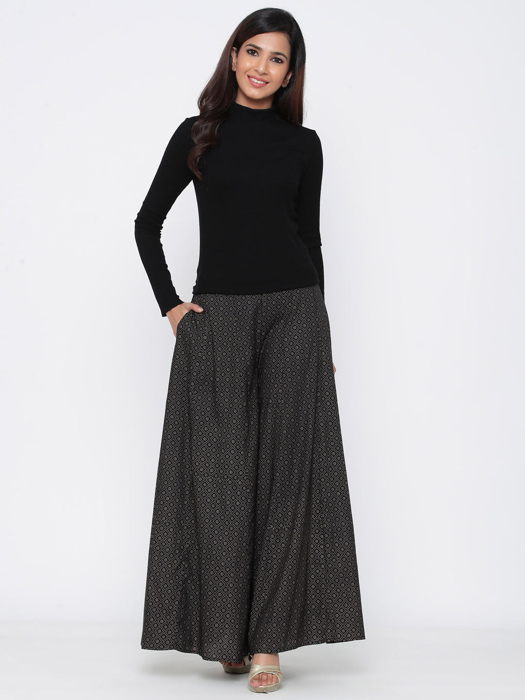 Juniper Women Black Rayon Printed Flared Palazzo - Distacart