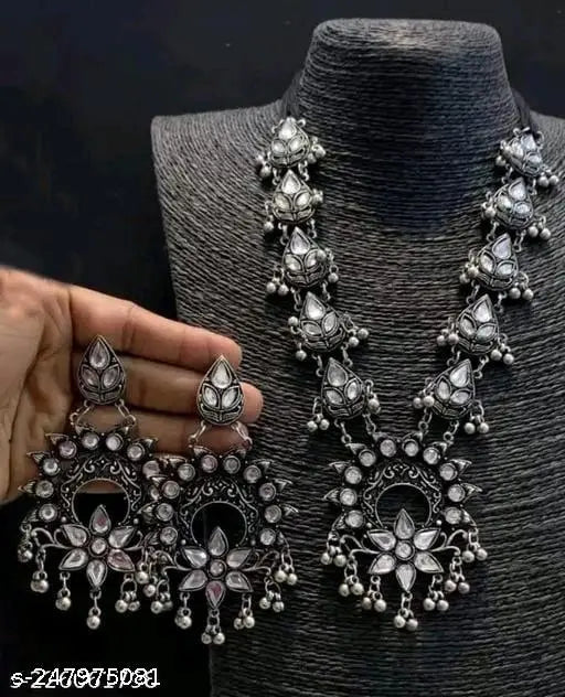 Tehzeeb Creations Women's Silver Colour Oxidised Necklace And Earrings With White Kundan