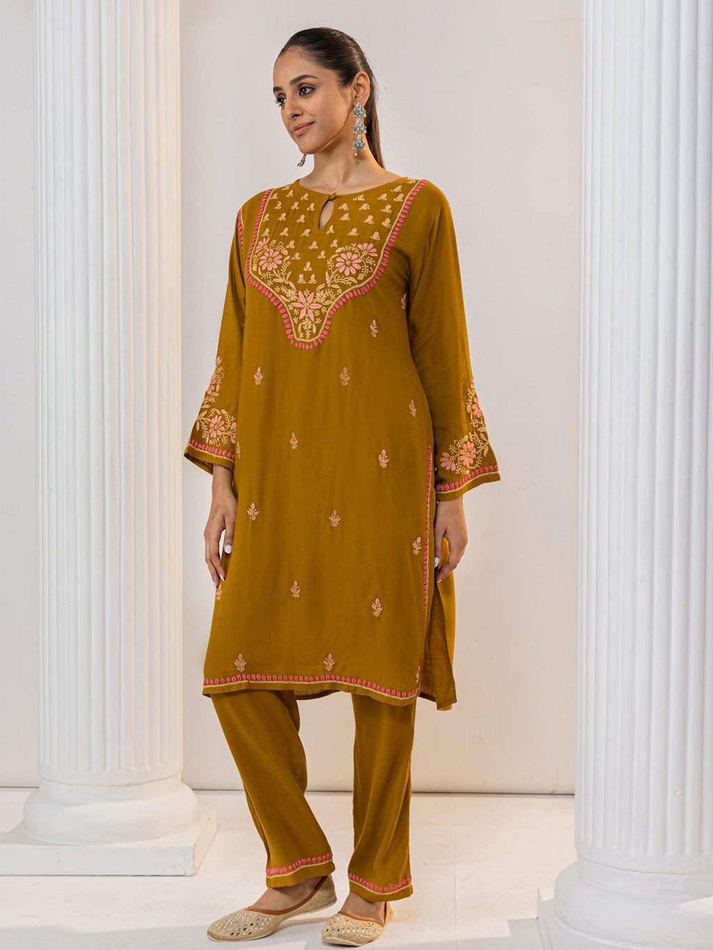 HOUSE OF KARI Floral Embroidered Chikankari Kurta With Palazzo
