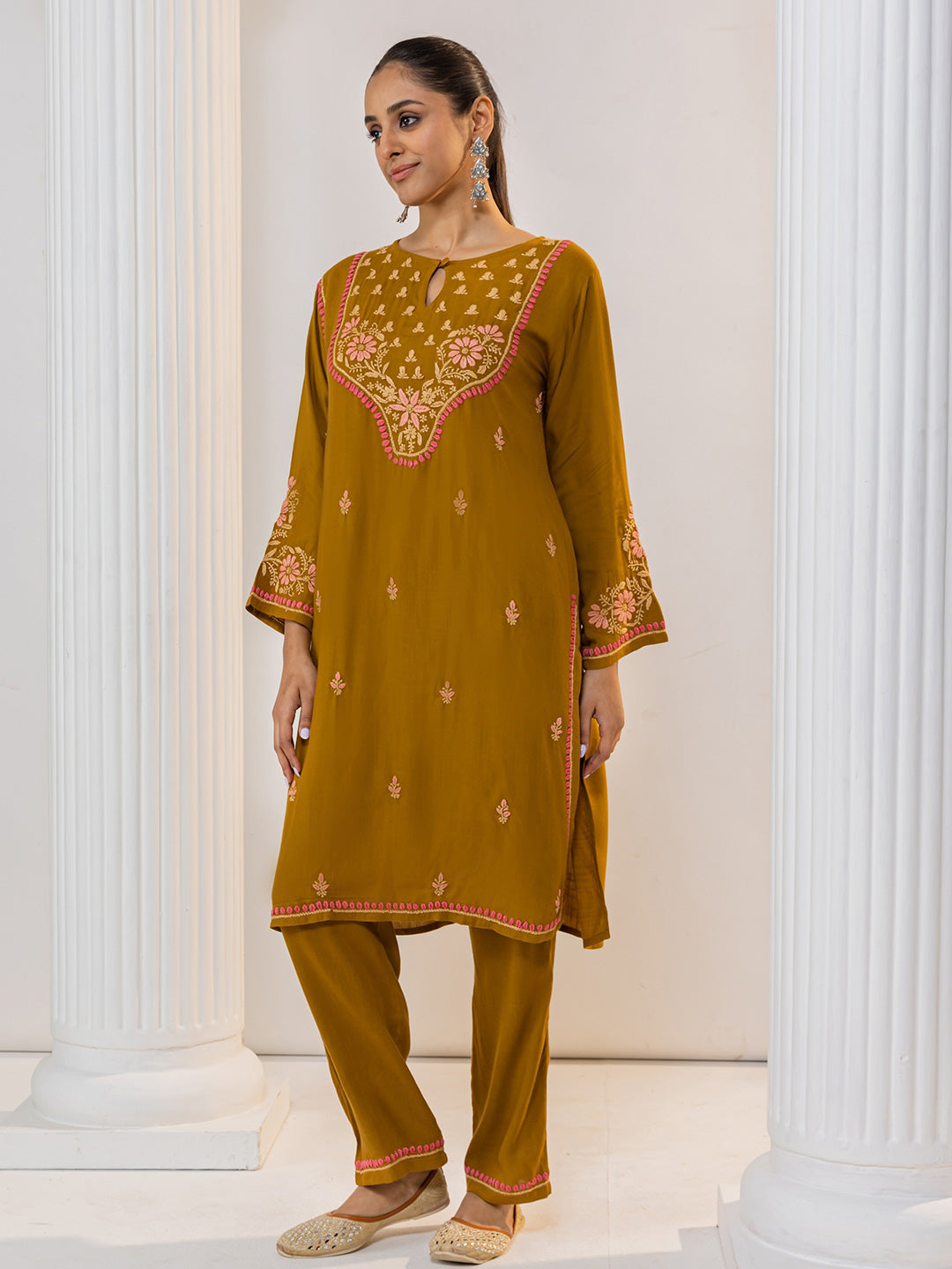 HOUSE OF KARI Floral Embroidered Chikankari Kurta With Palazzo